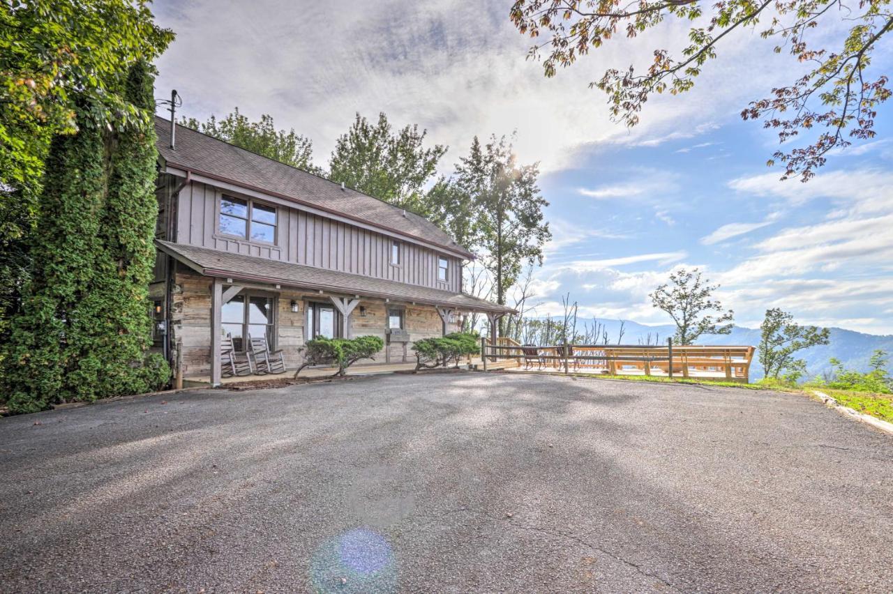 Upscale Gatlinburg Cabin Deck, Fire Pit And Hot Tub Eksteriør billede