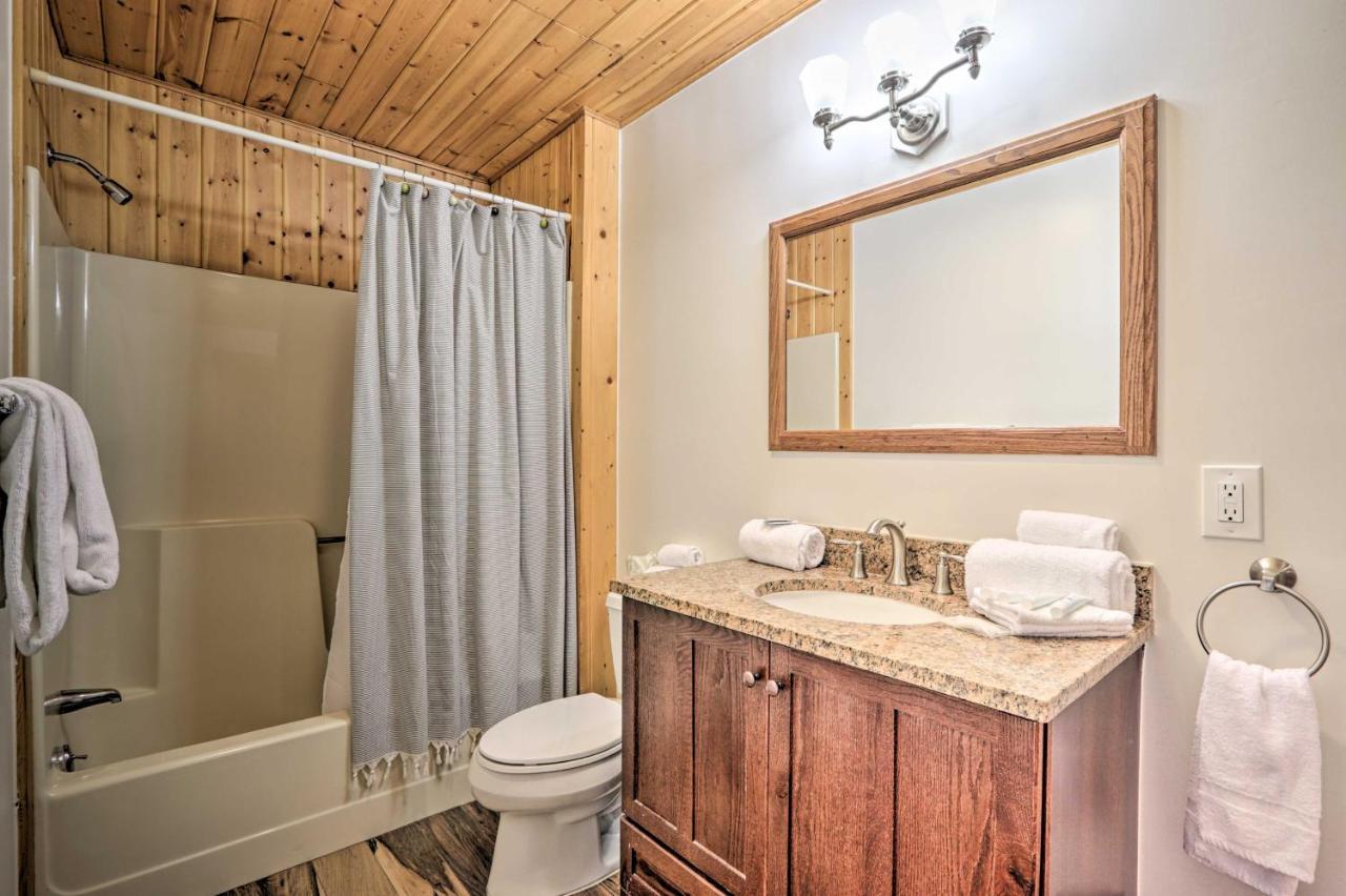 Upscale Gatlinburg Cabin Deck, Fire Pit And Hot Tub Eksteriør billede
