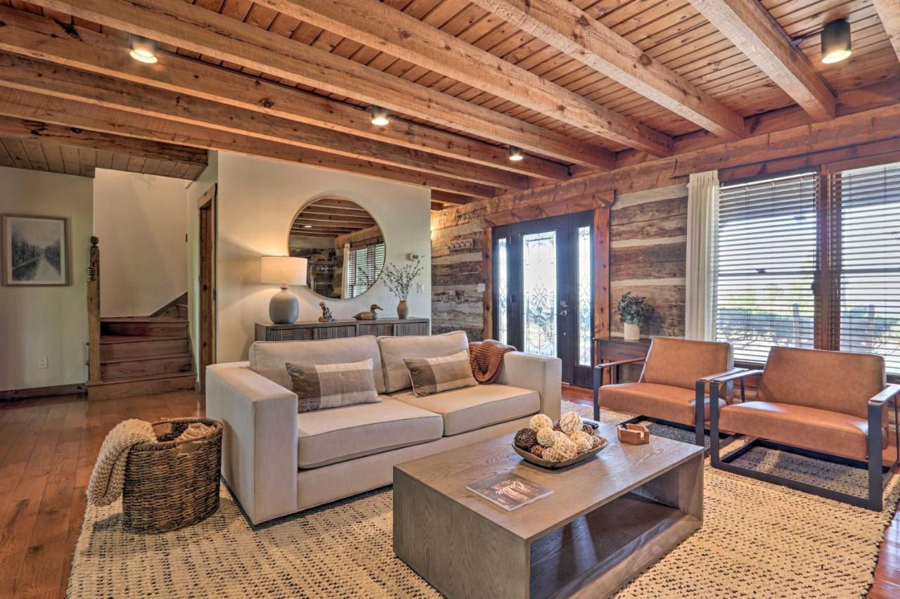 Upscale Gatlinburg Cabin Deck, Fire Pit And Hot Tub Eksteriør billede